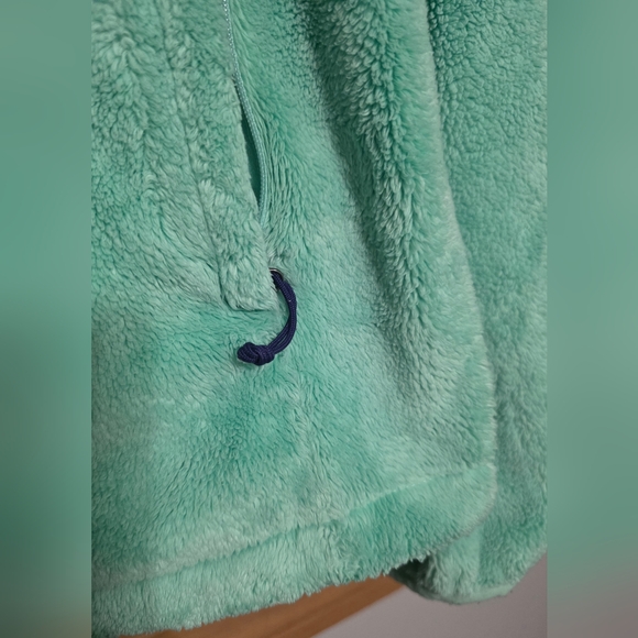 The North Face Women's Light Green Teddy Jacket - Picture 3 of 4